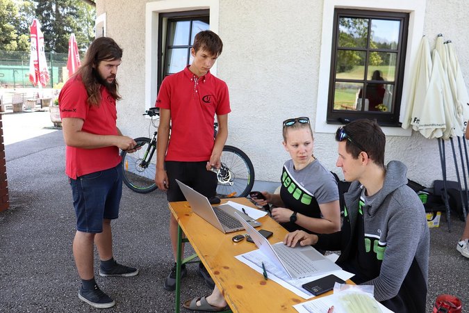 Fußball, Leichtathletik & Warrior